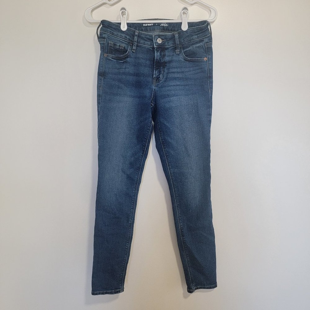 NWOT Old Navy Mid-rise Rockstar Super Skinny Jeans Women's Size 2